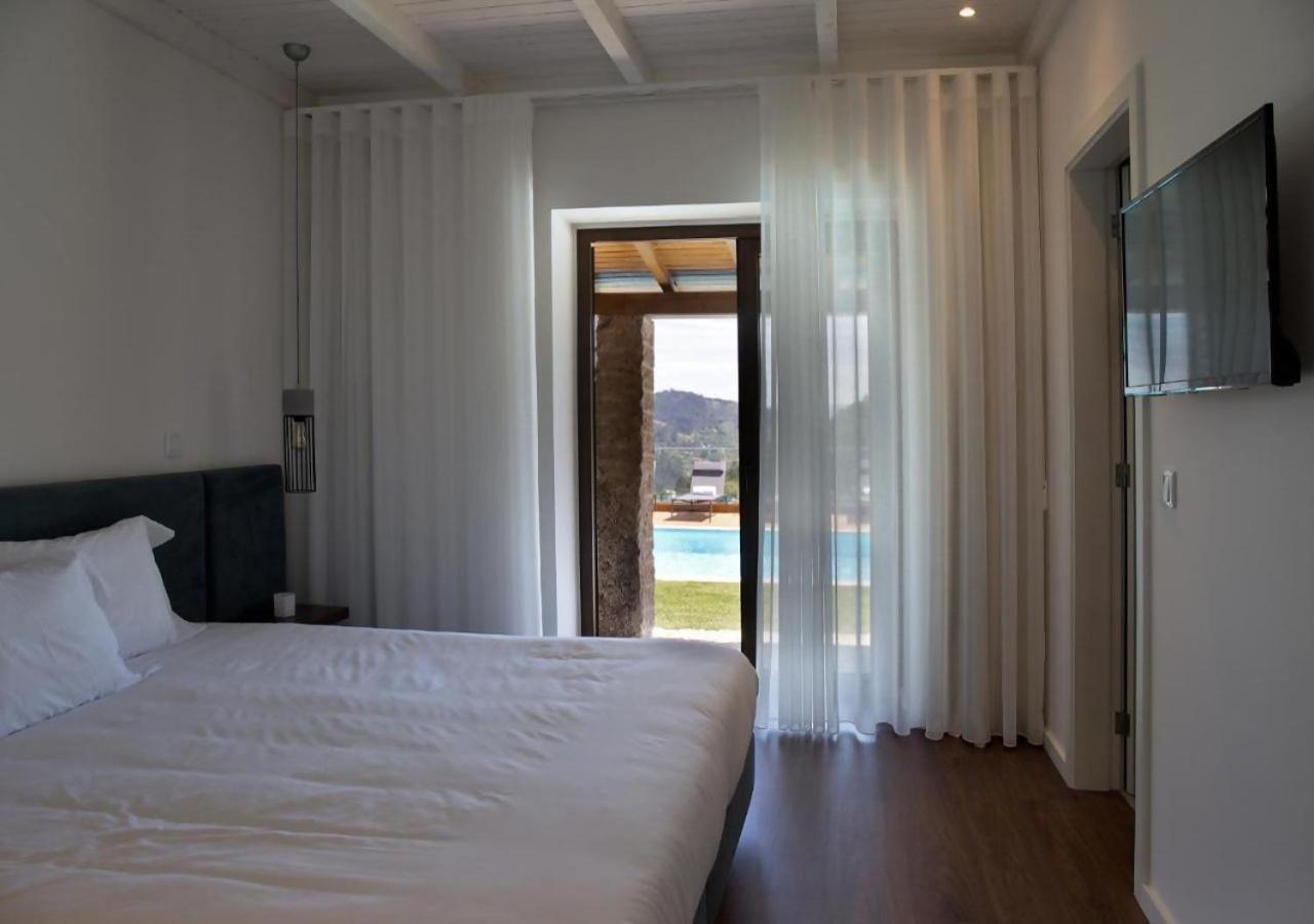 Villa Casa Do Sobreiro Casas De Basto Celorico De Basto Esterno foto